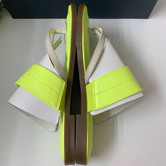 Tommy HIlfiger Meriem Womens Thong Sandal Monogram Emblem Logo Sz 8M Light Green - Picture 7 of 9